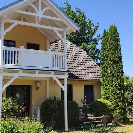 Wirtshaus Neuenkirchen Hotel Neuenkirchen auf Rugen ภายนอก รูปภาพ
