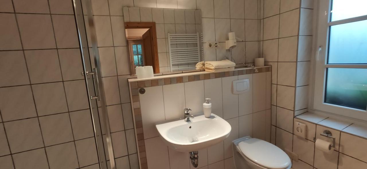Wirtshaus Neuenkirchen Hotel Neuenkirchen auf Rugen ภายนอก รูปภาพ
